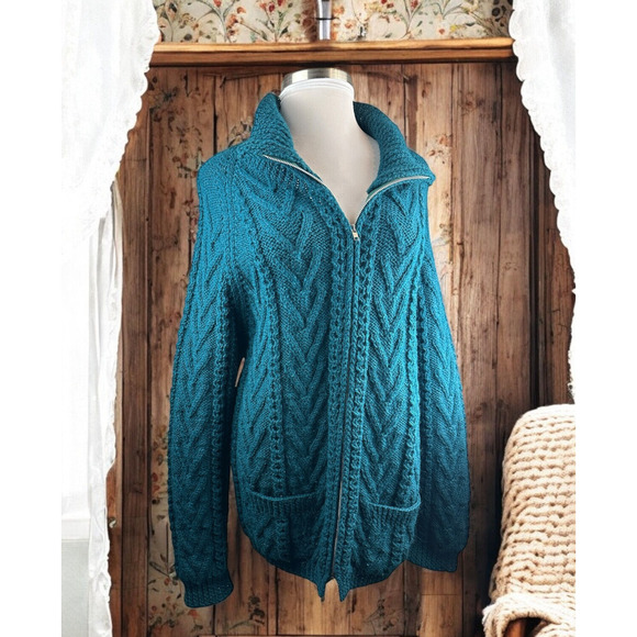 An Irish Traditional Handknit Sweaters - An Irish Traditional Handknit Cardigan Fisherman Sweater Pure New Wool Ireland